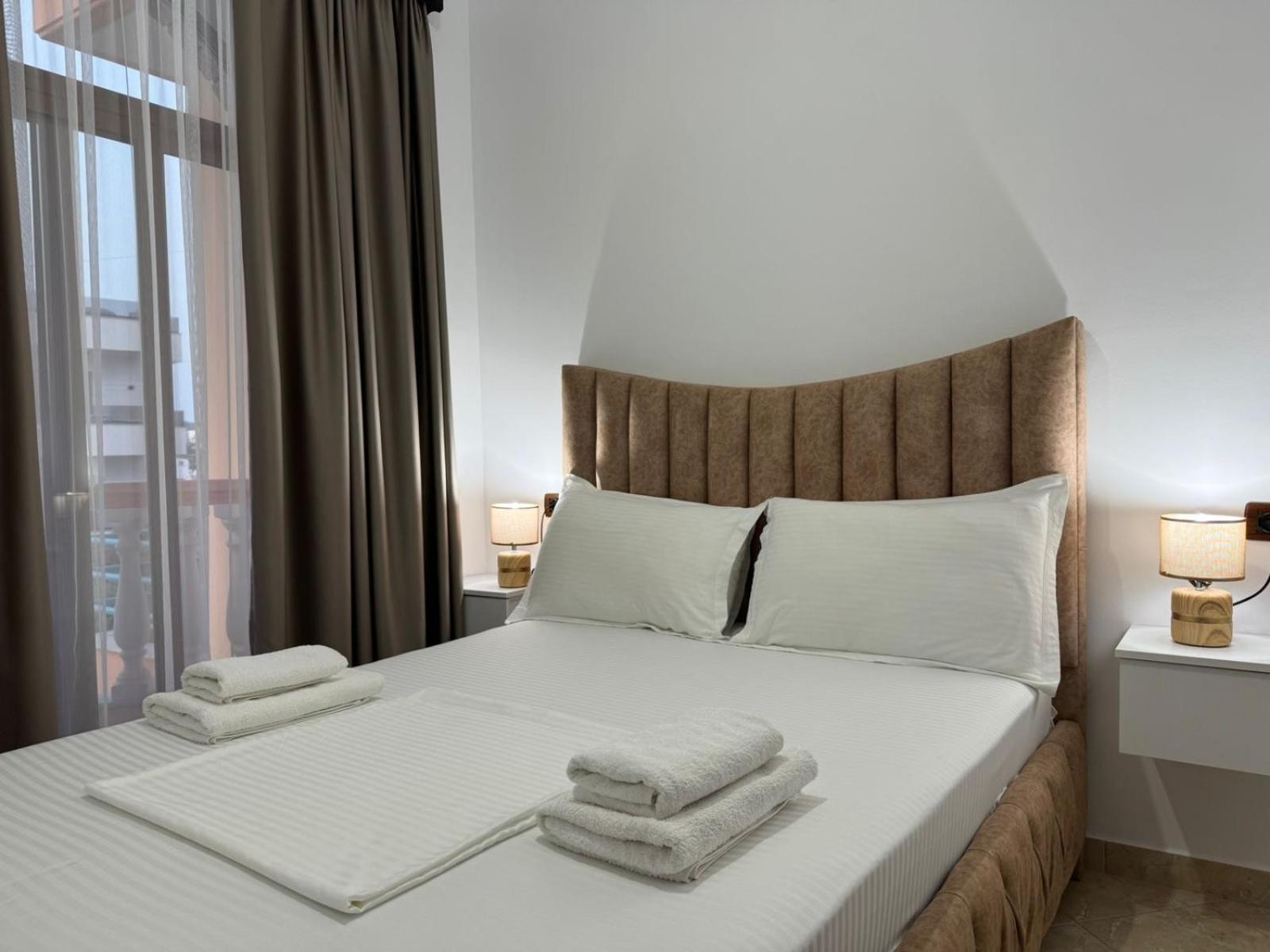 Laura Guest house *